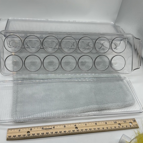 14-Count Clear Acrylic Egg Holder/Organizer w/lids & Handles 2-pack Holds 28eggs - Picture 4 of 7
